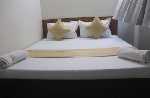Vastrapur Hotel | Hotel Savera INN