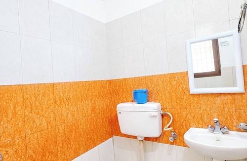 Tallital Hotel | Hotel Shah Guest House Nainital
