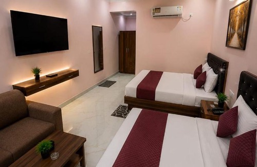 Patna Hotel | Hotel Shahi Palace