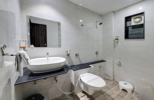 Vastrapur Hotel | Hotel Shital Inn