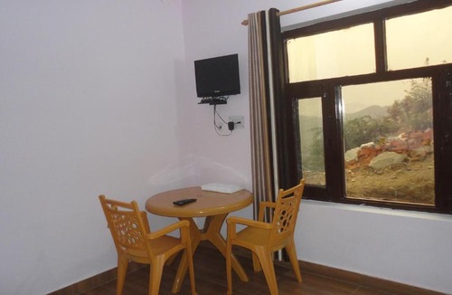 Mukteshwar Hotel | Hotel Shivalay & Restaurant, Mukteshwar