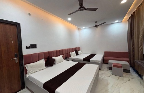 Mandla Hotel | HOTEL SHREE ASHTAVINAYAK GRAND