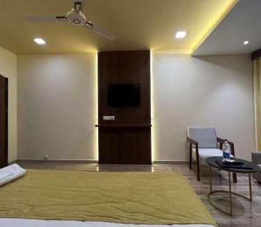 Ratlam Hotel | hotel shree palace