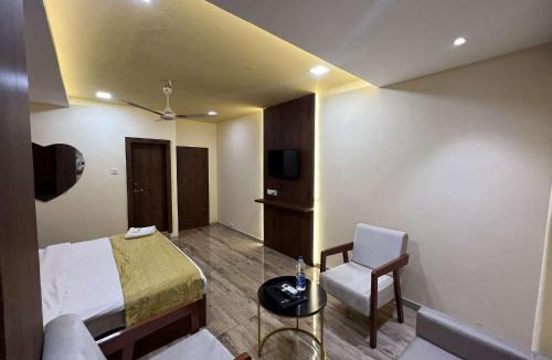 Ratlam Hotel | Hotel SHREE PALACE