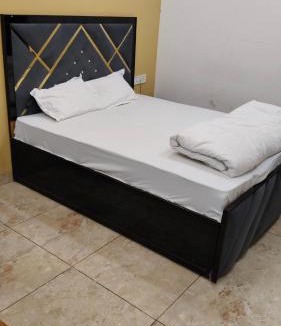 Sanwer Hotel | Hotel shree shiv