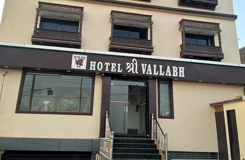 Dwarka Hotel | Hotel Shree Vallabh