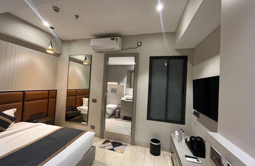 Maharana Pratap Nagar Hotel | Hotel shri anand Vilas
