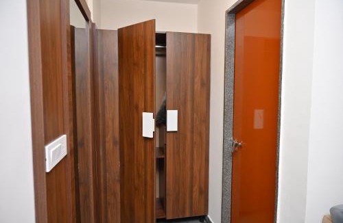Murudeshwara Hotel | Hotel Shri Devi Comforts Inn