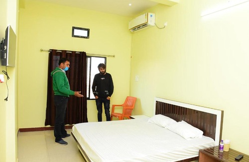 Susner Bed & Breakfast | HOTEL SHRI GANGA