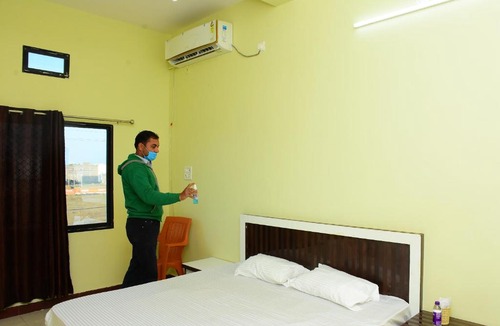 Susner Bed & Breakfast | HOTEL SHRI GANGA
