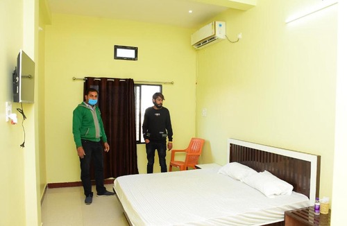 Susner Bed & Breakfast | HOTEL SHRI GANGA