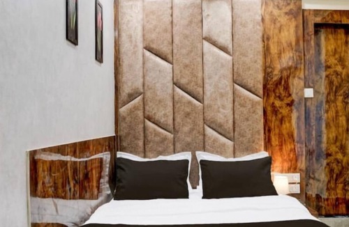 Thaltej Hotel | HOTEL SHUBHAM INN THALTEJ