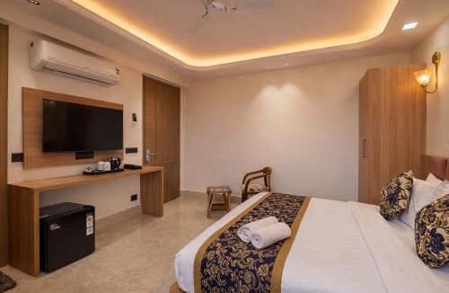 DLF Phase 5 Hotel | Hotel Signature By Carlton - Golf Course Road