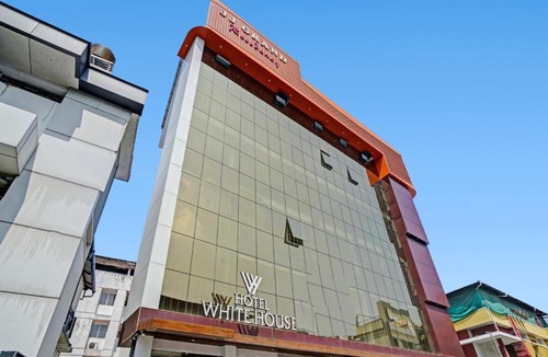 Ernakulam South Hotel | Hotel Signature Cochin