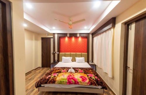 Digha Hotel | Hotel Signature Inn Digha হোটেল সিগনেচার ইন দিঘা Near Sea Beach and Lake View Room - All-Room-Attached-Balcony-and-fully-air-conditioned-hotel with- lift-wifi-Restaurant-parking-facility- Best Hotel in Digha
