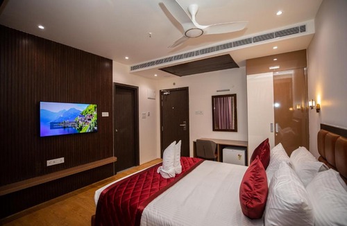 HITEC City Hotel | Hotel Silver Cle Hitech City Madhapur