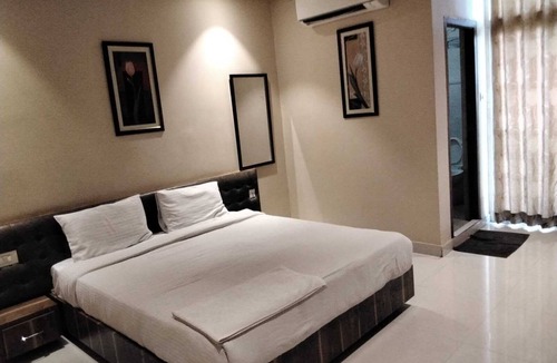 Ibrahimpatan Hotel | Hotel SN Grand