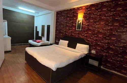 Vashist Hotel | Hotel Solpine Retreat Manali