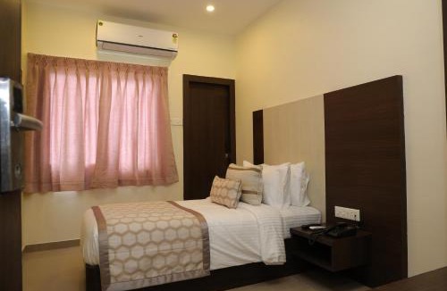 Palani Hotel | HOTEL SR