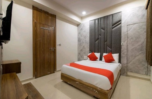 Vadodara Hotel | HOTEL SR