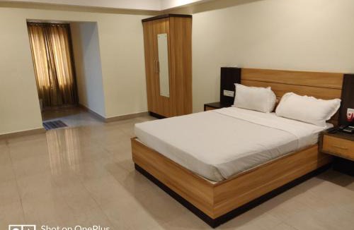 Guruvayur Hotel | Hotel Sree Gokulam Apartments