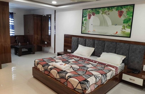 Nirmal Hotel | Hotel Sri Balaji Inn