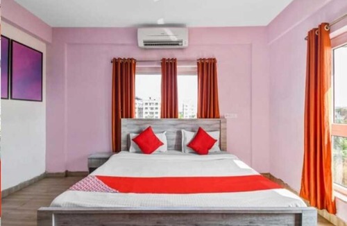 Rajarhat Hotel | Hotel SSSS Garden Cafe