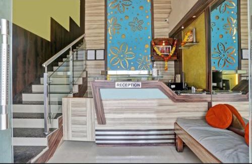 Jogeshwari East House | Hotel Star Light