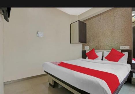 Jogeshwari East House | Hotel Star Light