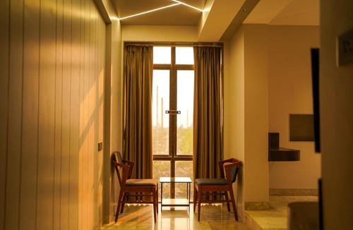 Ichalkaranji Hotel | Hotel Statusinn, Ichalkaranji