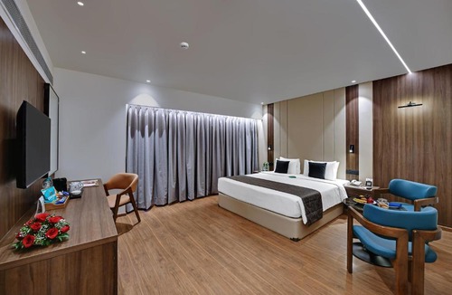 Vastrapur Hotel | Hotel Suba Star Ahmedabad