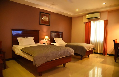 Karaikudi Hotel | Hotel Subhalakshmi Palace