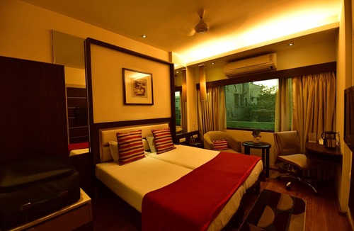 Kota Hotel | Hotel Surya Royal