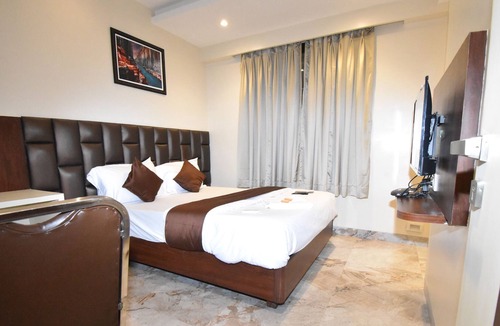 Rabale Hotel | Hotel Swagath Residency