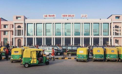 Paharganj Hotel | Hotel The C G Villa Just a Minute Away From New Delhi Railway Station and Connaught palace