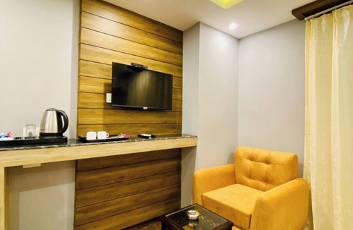 Jhajra Hotel | Hotel The Eleganza