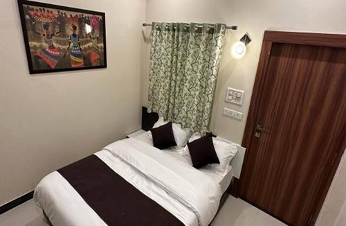 Dabok Hotel | Hotel The Galaxy near Udaipur Airport