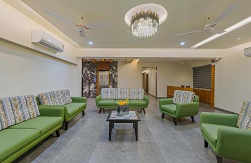 Kolhapur Hotel | Hotel The Golden Oaks, Kolhapur