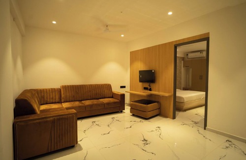 Adyar Hotel | HOTEL THE MANSION-Deralakatte mangalore