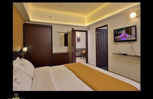Statue Hotel | Hotel Town Tower