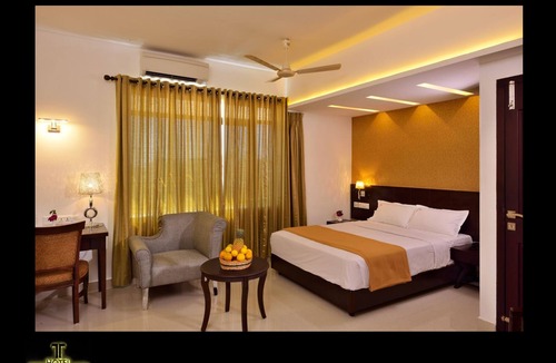 Statue Hotel | Hotel Town Tower