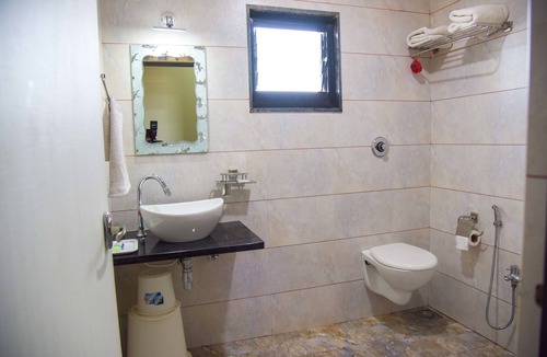 Bhuj Hotel | Hotel Tulsi Residency