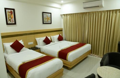 Gandhi Nagar Hotel | Hotel U.T.ELITE