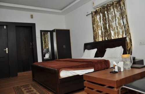 Singrauli Hotel | Hotel Udika Palace
