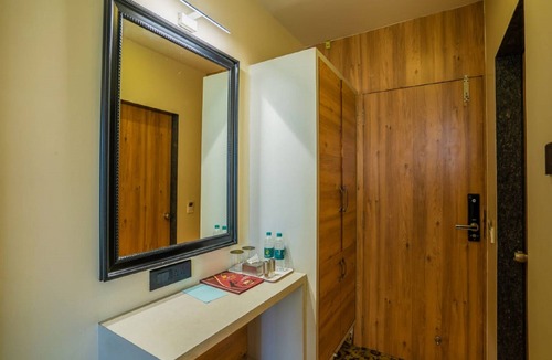Ahmednagar Hotel | Hotel V Star