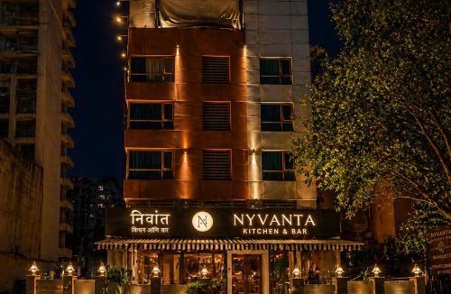 Kopar Khairane Hotel | HOTEL VARISHTTA Kopar Khairane