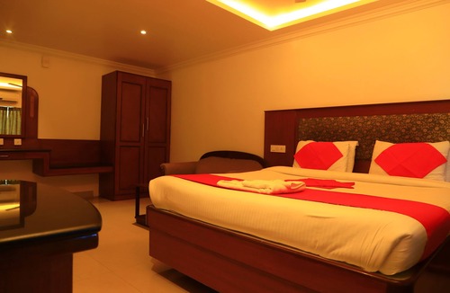 Krishnagiri Hotel | Hotel Velan International