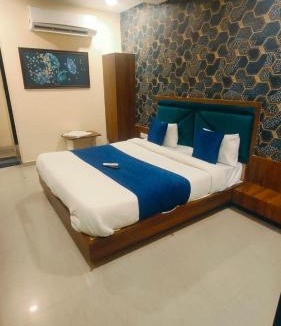 Vadodara Hotel | Hotel VR Villa