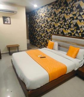 Vadodara Hotel | Hotel VR Villa
