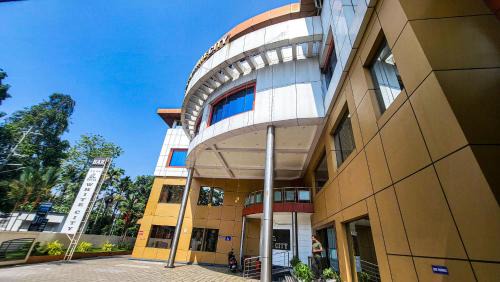 Cherai Hotel | Hotel White City